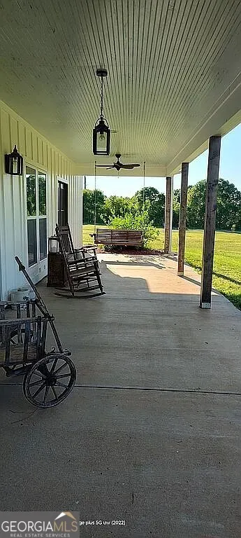 94 Race Track RD The Rock, GA 30285