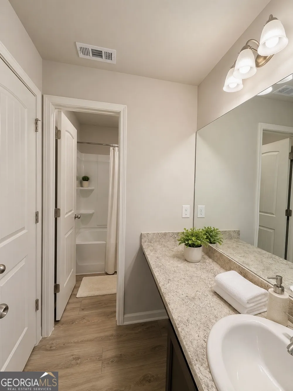 29 Hilda CT Commerce, GA 30529