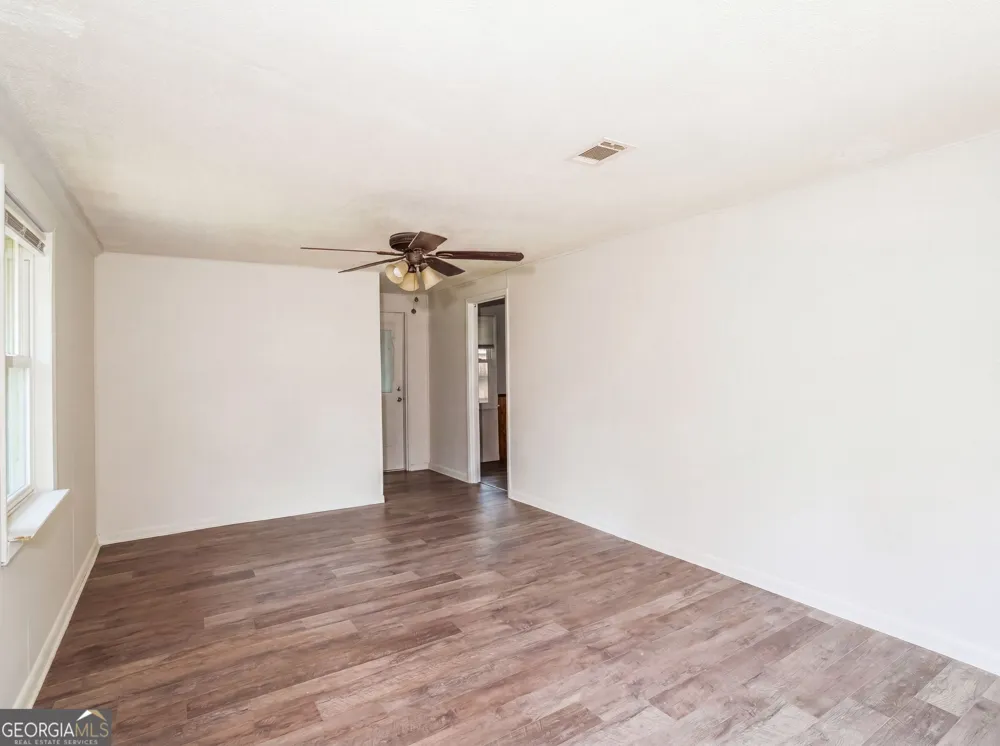 733 Sutton ST Jesup, GA 31545