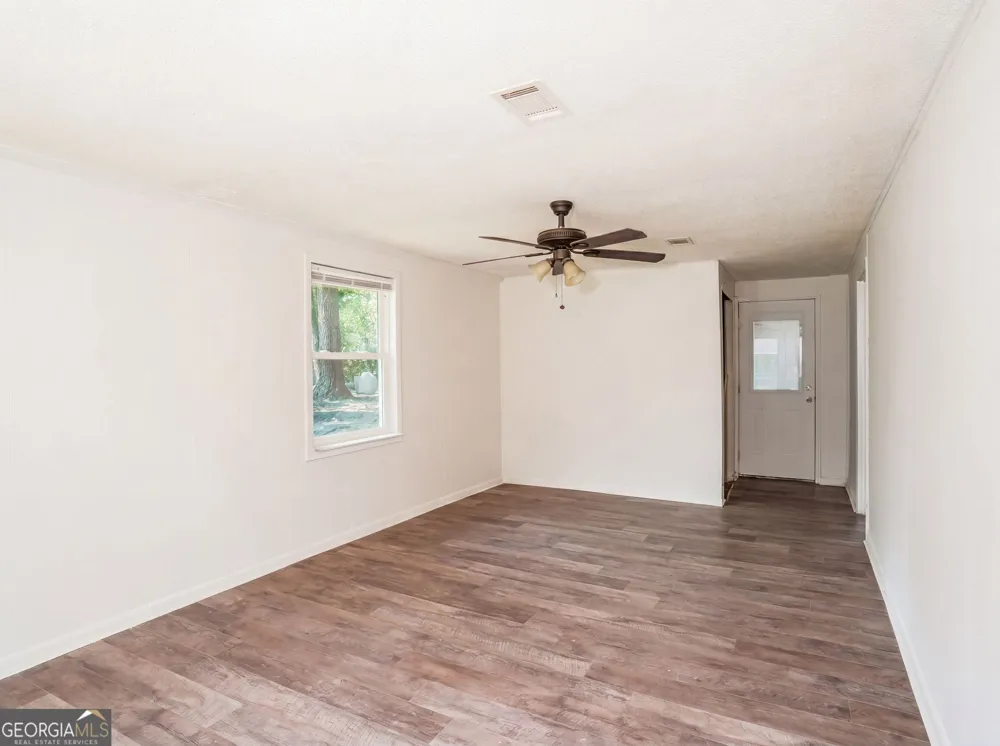 733 Sutton ST Jesup, GA 31545