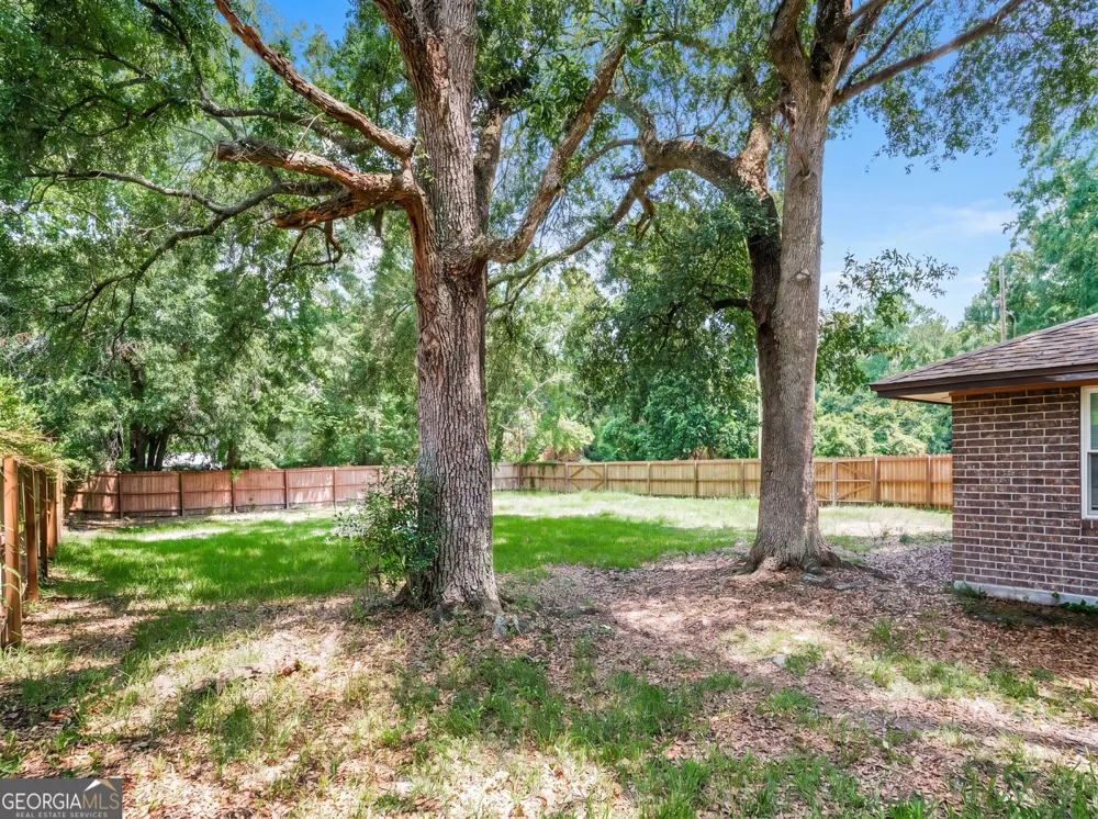 733 Sutton ST Jesup, GA 31545