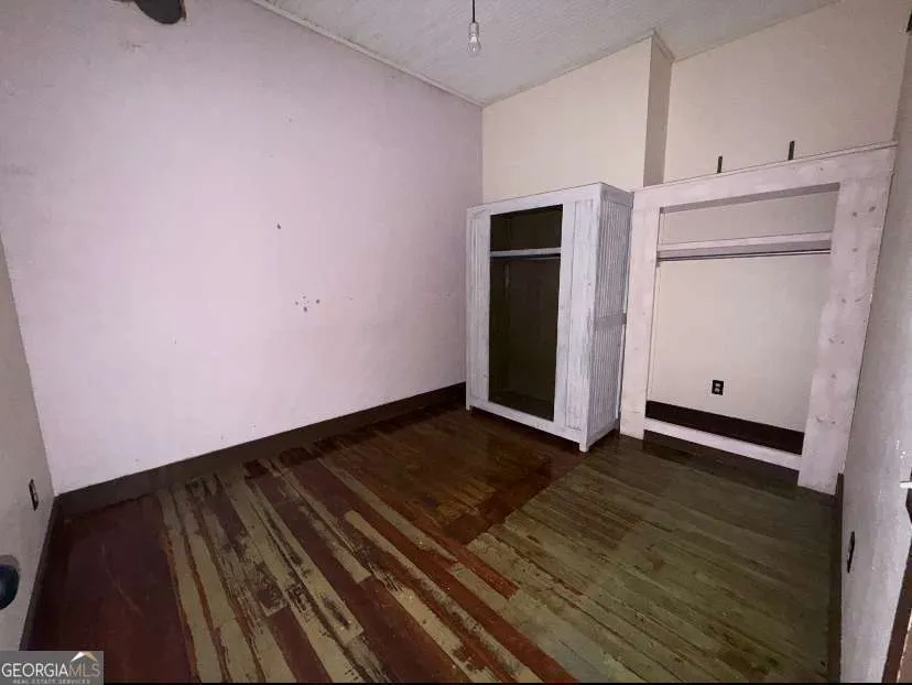 359 Railroad ST Royston, GA 30662