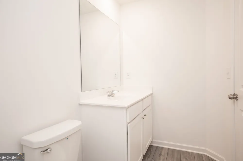 1092 Edwin LN Sugar Hill, GA 30518
