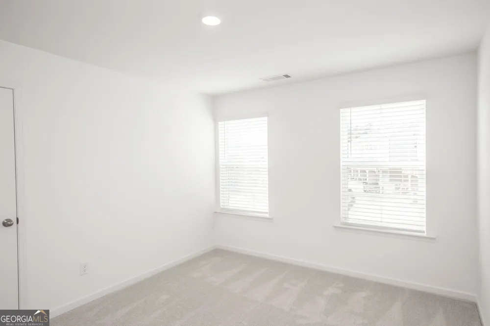 1092 Edwin LN Sugar Hill, GA 30518