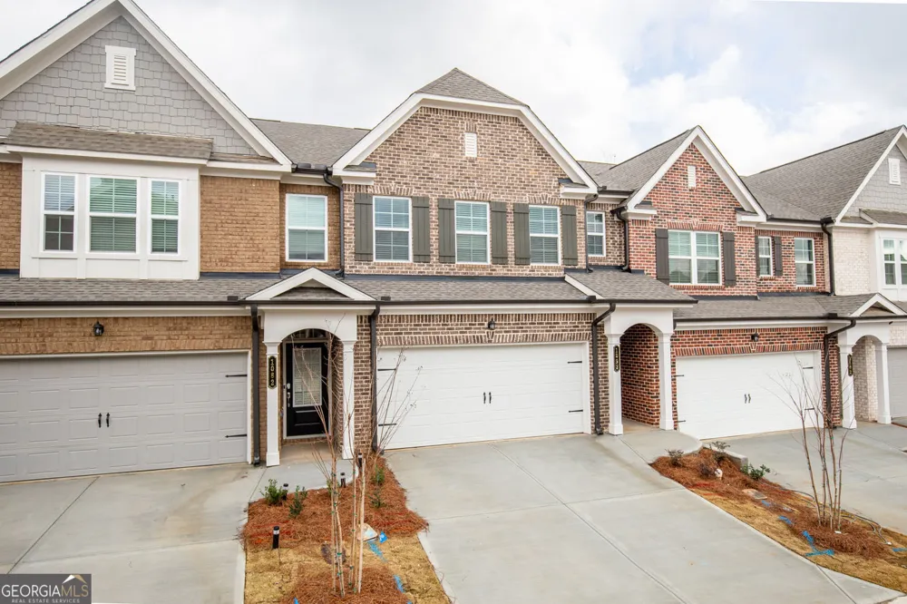 1092 Edwin LN Sugar Hill, GA 30518