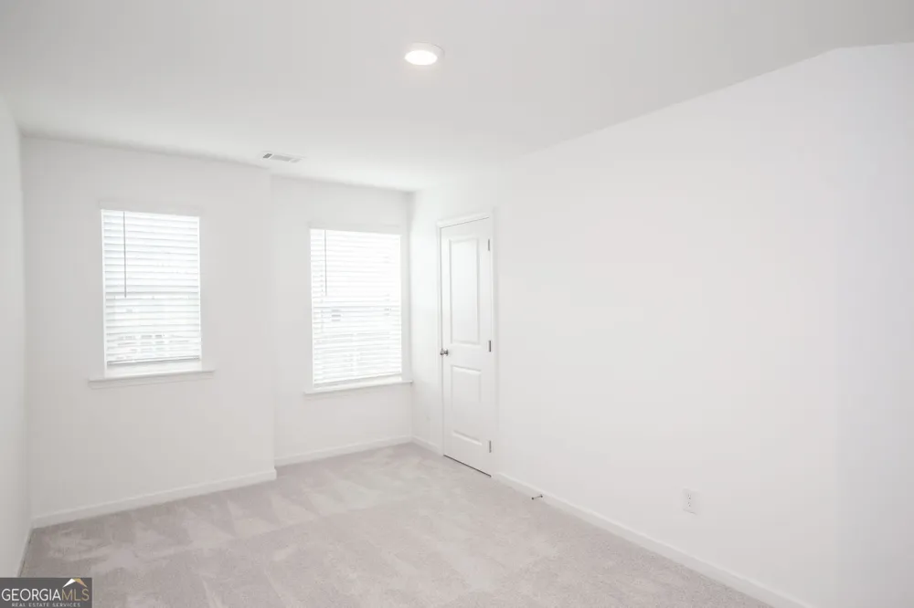 1092 Edwin LN Sugar Hill, GA 30518