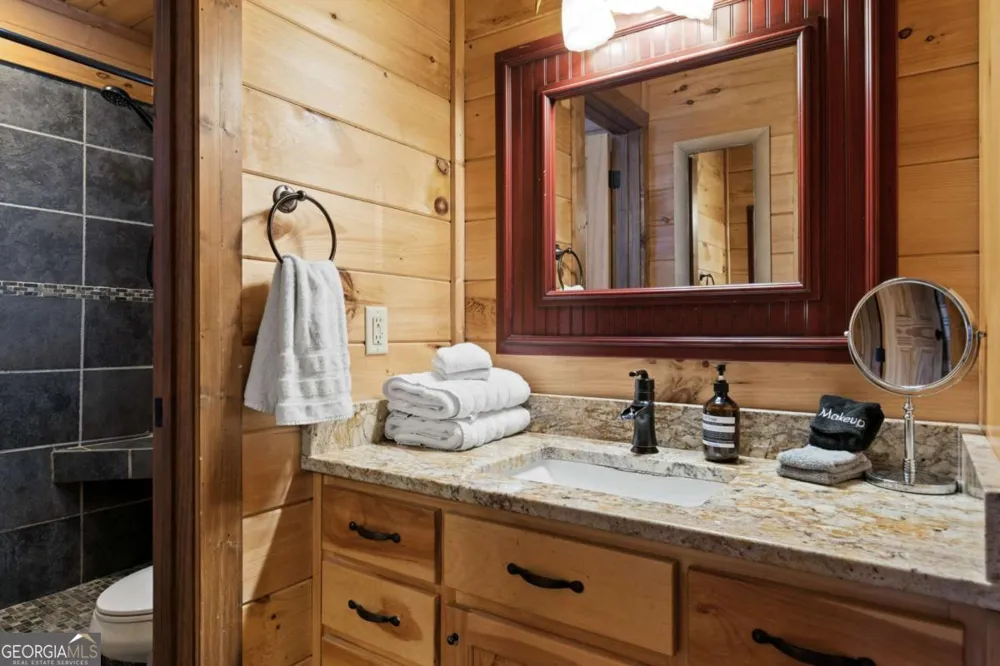 236 Logan DR Mineral Bluff, GA 30559