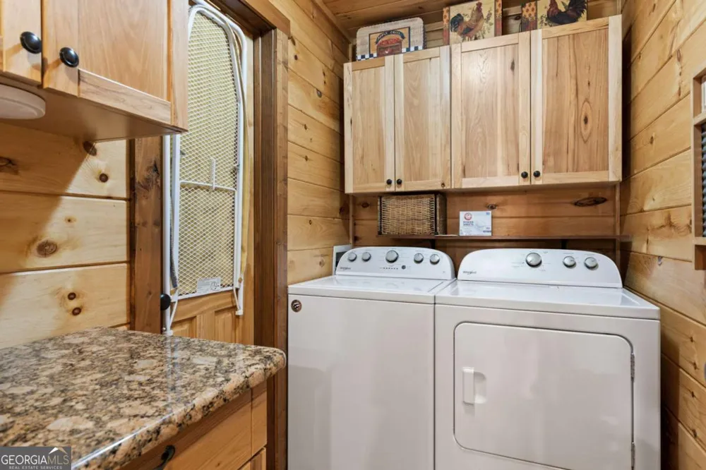 236 Logan DR Mineral Bluff, GA 30559