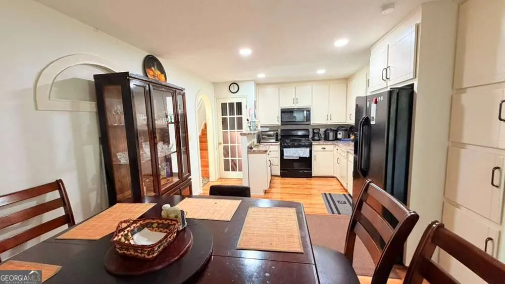 1668 Woodsong CT Grayson, GA 30017