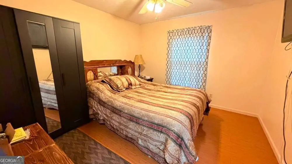 1668 Woodsong CT Grayson, GA 30017