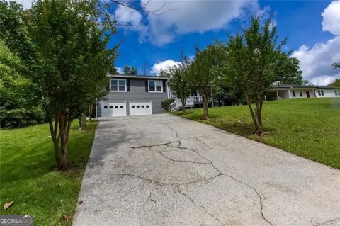1093 Caprice DR