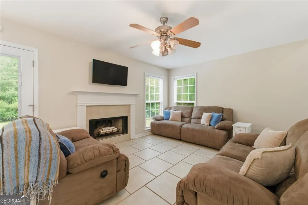 1422 Pelican LN SE Townsend, GA 31331