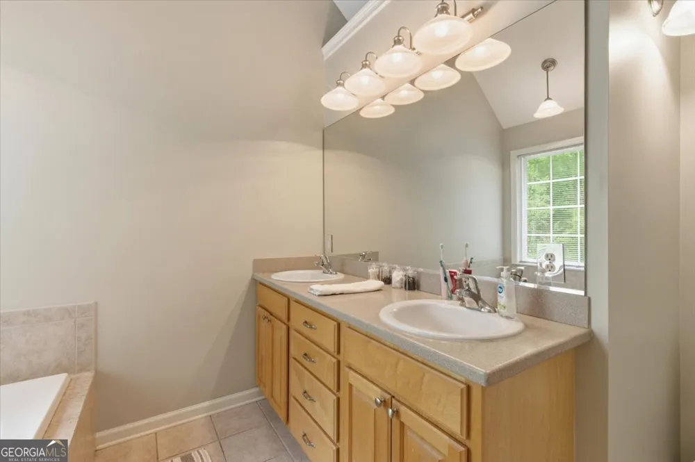 1422 Pelican LN SE Townsend, GA 31331