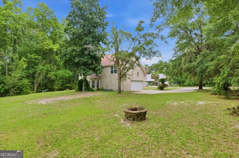 1422 Pelican LN SE Townsend, GA 31331