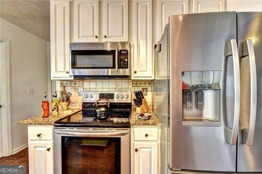 3940 Piper Glen DR Buford, GA 30519