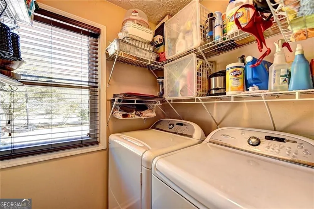 3940 Piper Glen DR Buford, GA 30519