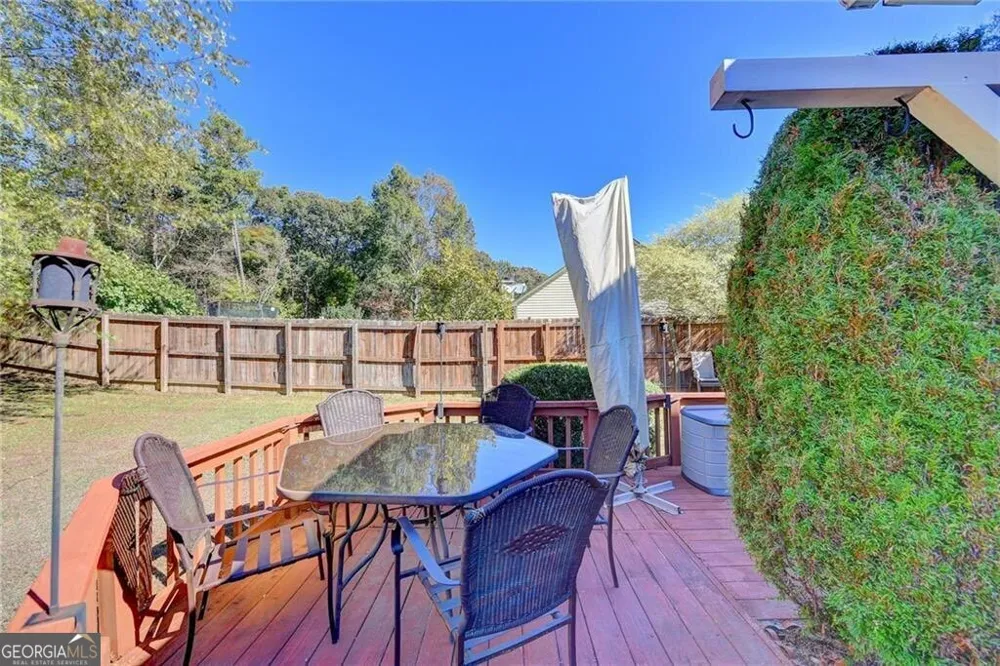 3940 Piper Glen DR Buford, GA 30519