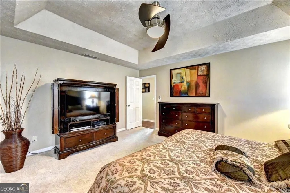 3940 Piper Glen DR Buford, GA 30519