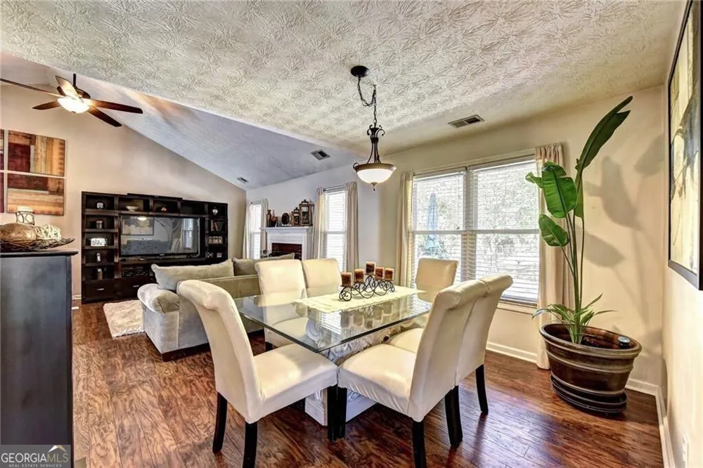 3940 Piper Glen DR Buford, GA 30519