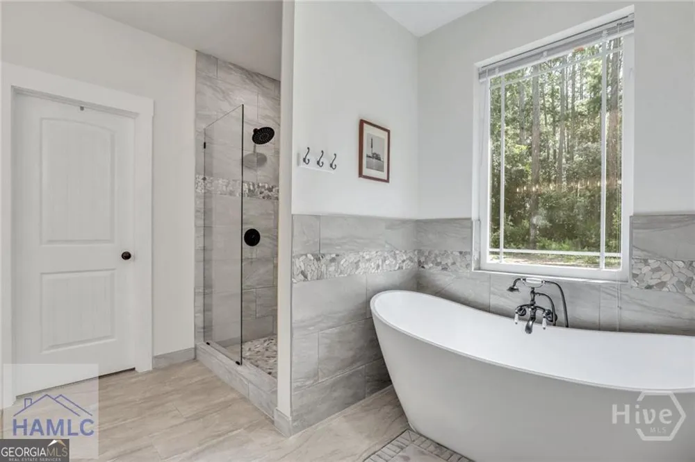 101 Plantation RD Midway, GA 31320
