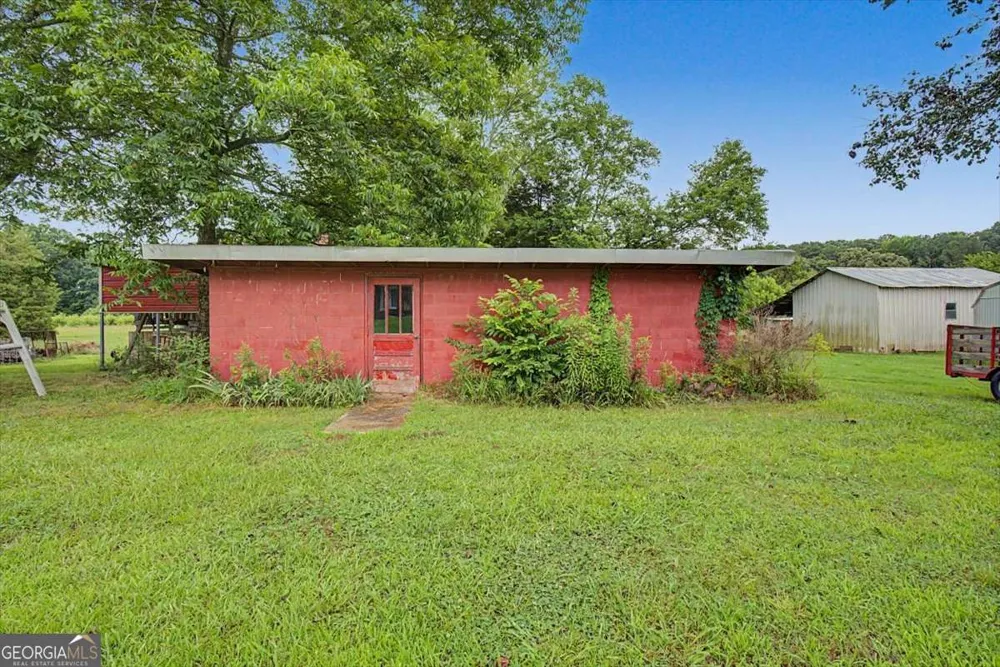 1314 Cave Springs RD Cedartown, GA 30125