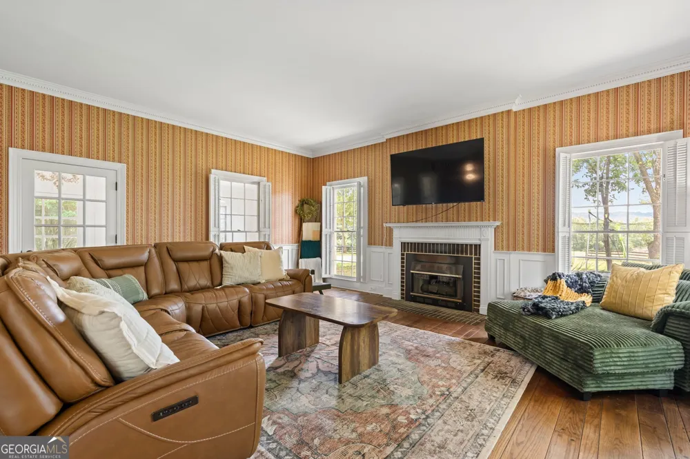 3710 Veal ST Roopville, GA 30170