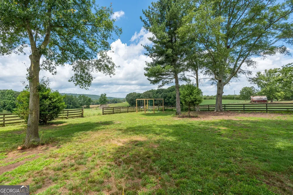 3710 Veal ST Roopville, GA 30170