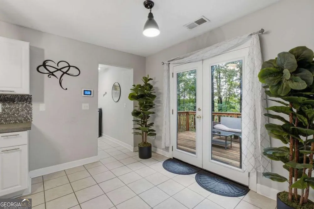 7107 Springchase WAY Austell, GA 30168