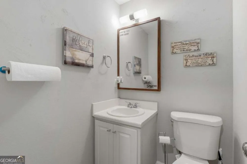 7107 Springchase WAY Austell, GA 30168