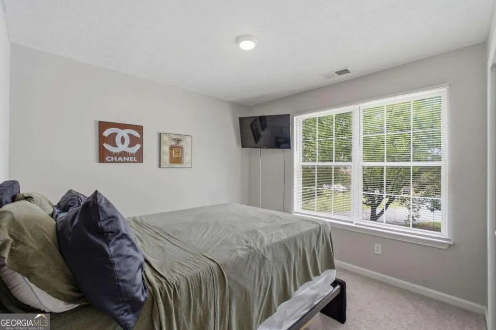 7107 Springchase WAY Austell, GA 30168