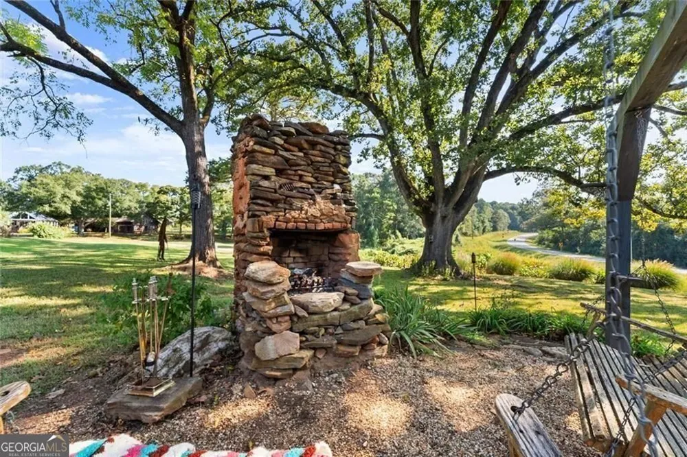 195 Sims Farm Way Maysville, GA 30558