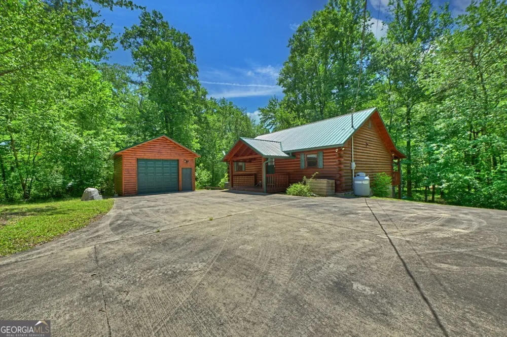 6385 Hwy 2 Epworth, GA 30541