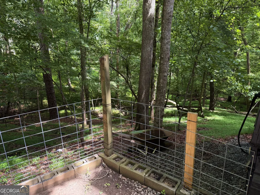 304 9th ST Ellijay, GA 30540
