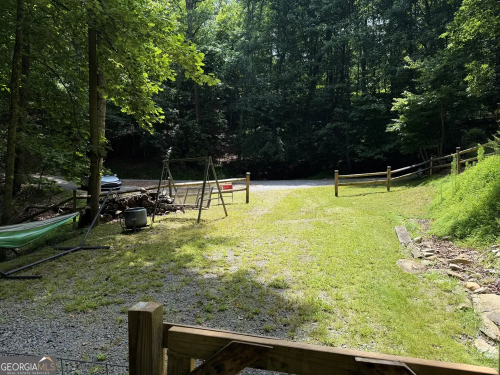 304 9th ST Ellijay, GA 30540