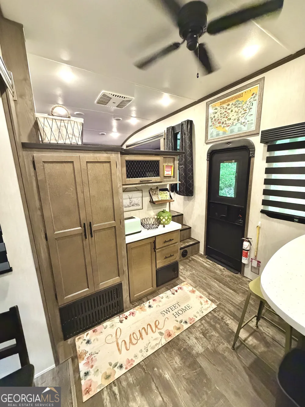 304 9th ST Ellijay, GA 30540