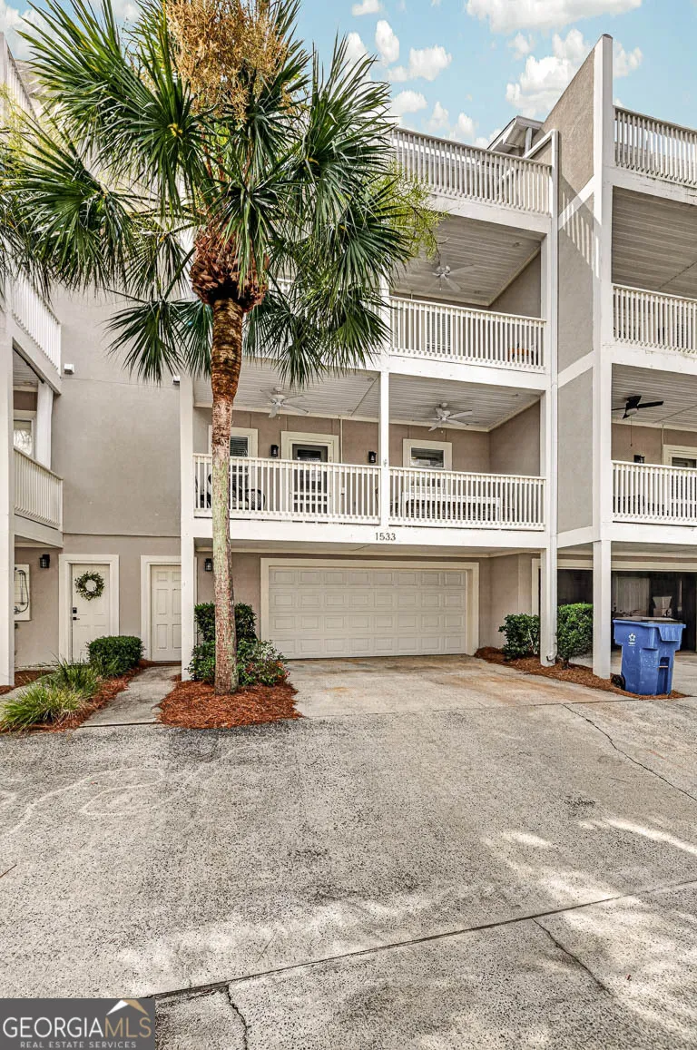 1533 Wood AVE St. Simons, GA 31522