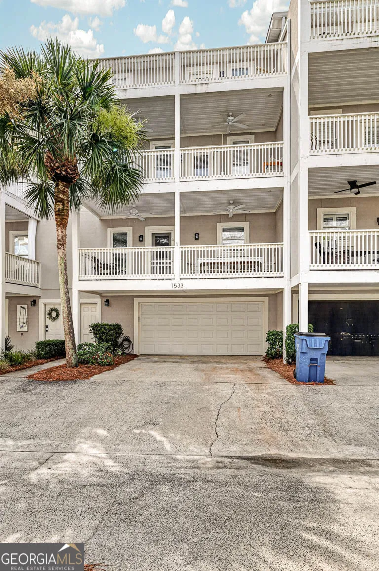 1533 Wood AVE St. Simons, GA 31522