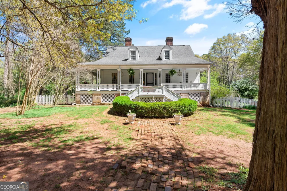 6 Thompson LN Thomaston, GA 30286