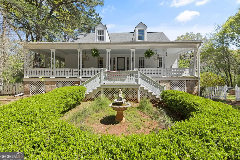 6 Thompson LN Thomaston, GA 30286