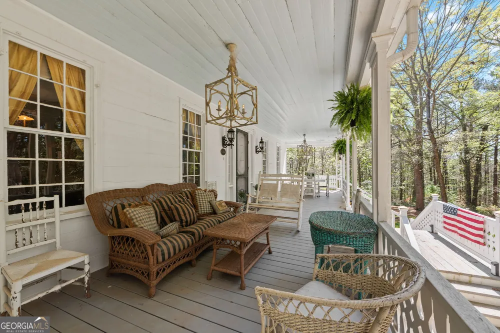 6 Thompson LN Thomaston, GA 30286