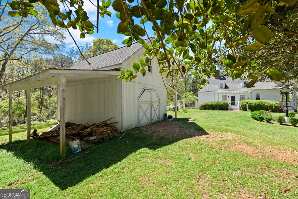 6 Thompson LN Thomaston, GA 30286