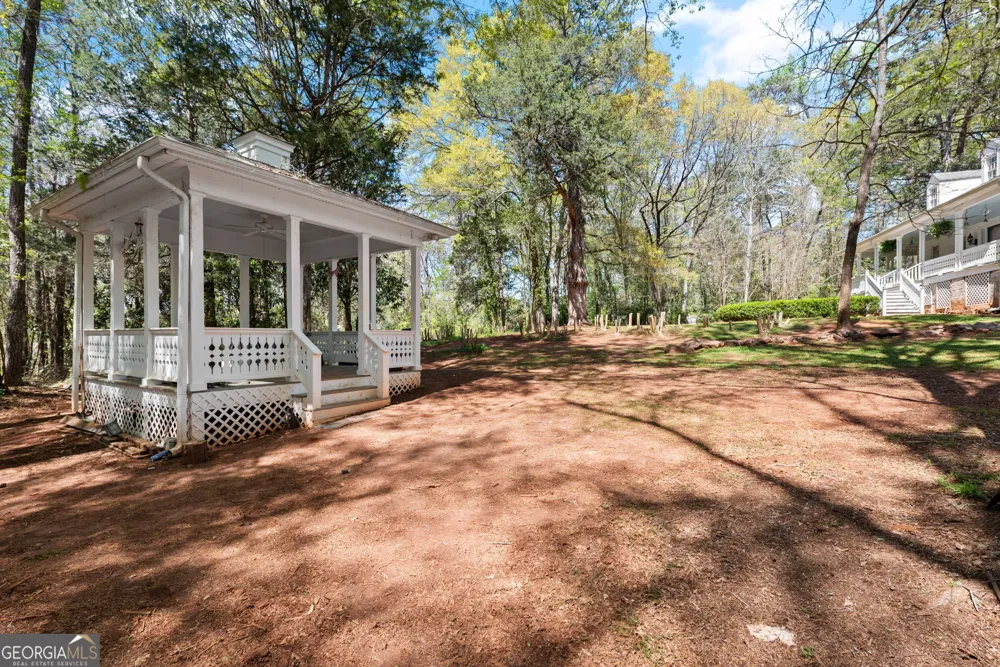 6 Thompson LN Thomaston, GA 30286