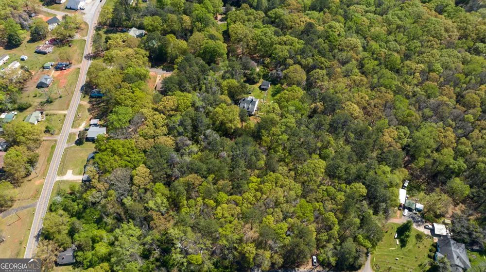 6 Thompson LN Thomaston, GA 30286