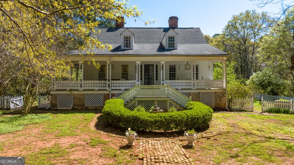 6 Thompson LN Thomaston, GA 30286