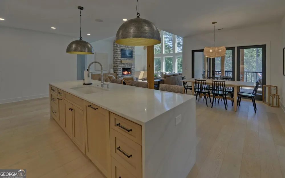 96 Barefoot Bay RD Hartwell, GA 30643