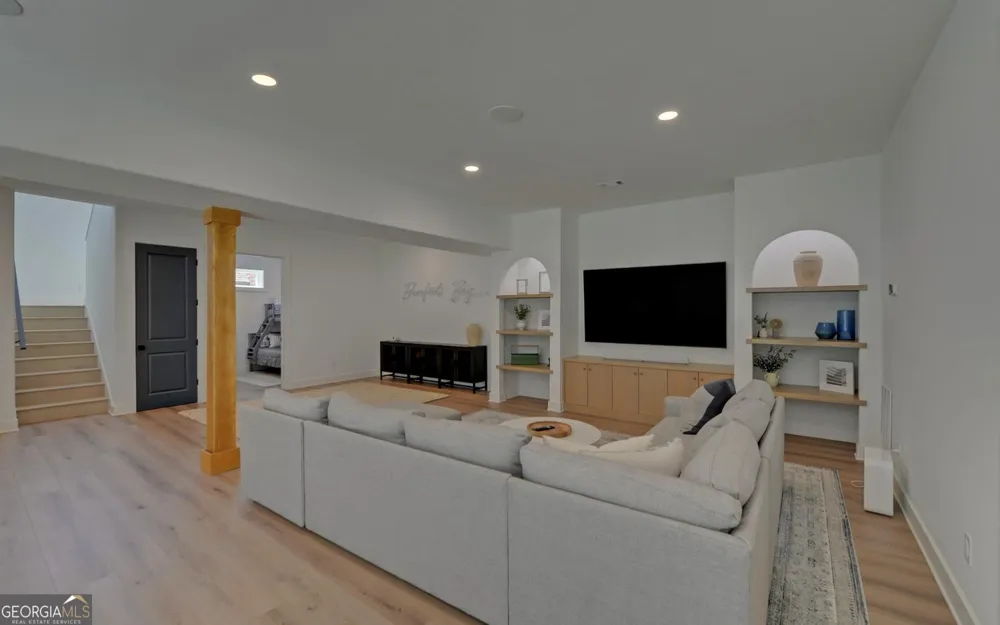96 Barefoot Bay RD Hartwell, GA 30643