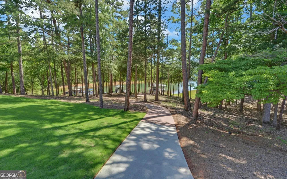 96 Barefoot Bay RD Hartwell, GA 30643