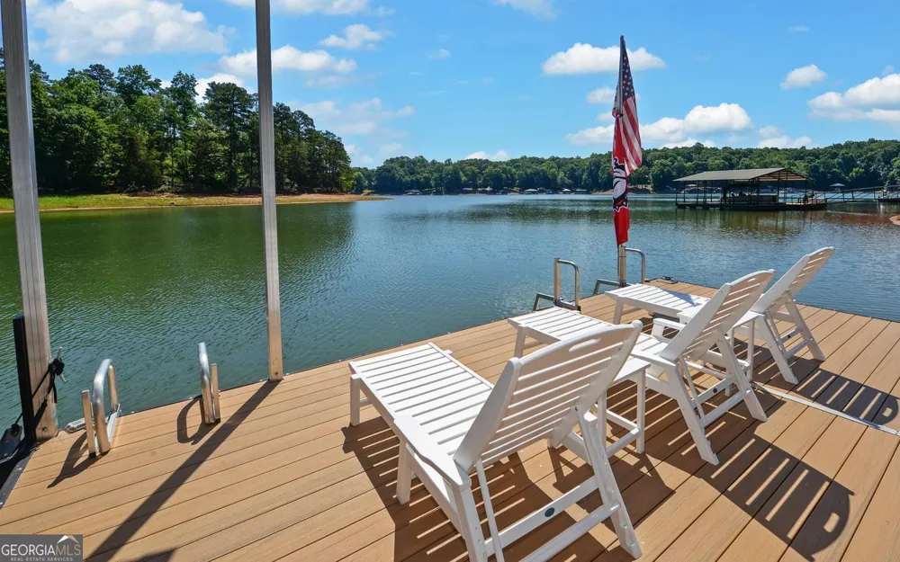 96 Barefoot Bay RD Hartwell, GA 30643