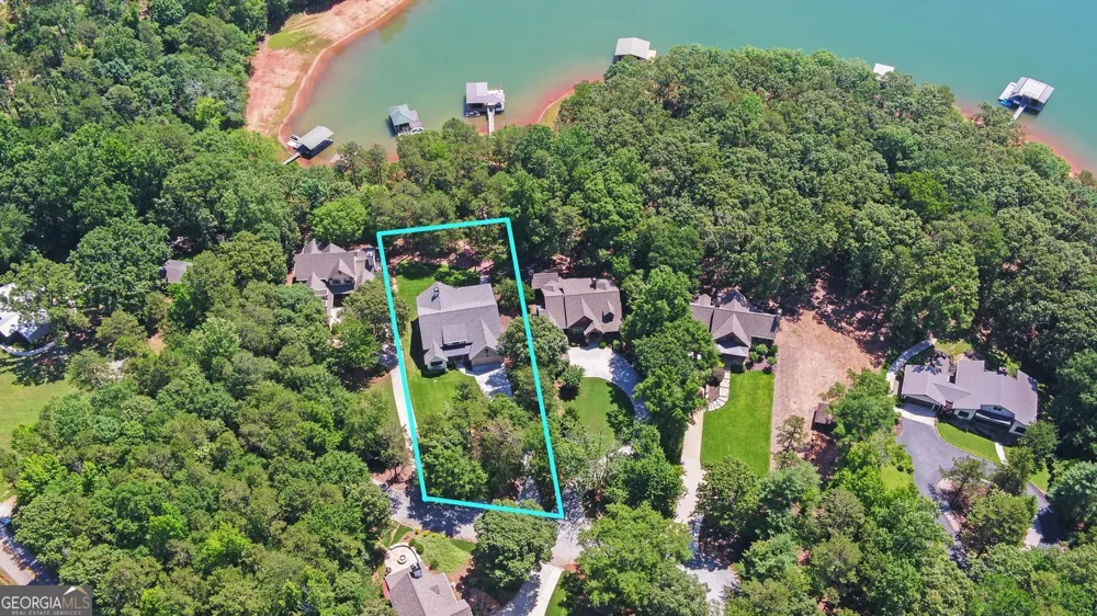 96 Barefoot Bay RD Hartwell, GA 30643