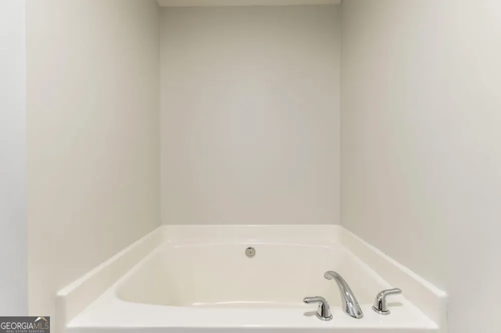 5 pine shadow CT Centerville, GA 31028